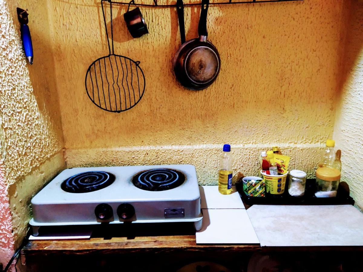 Hostal Latitud Ecuem Quito Eksteriør billede