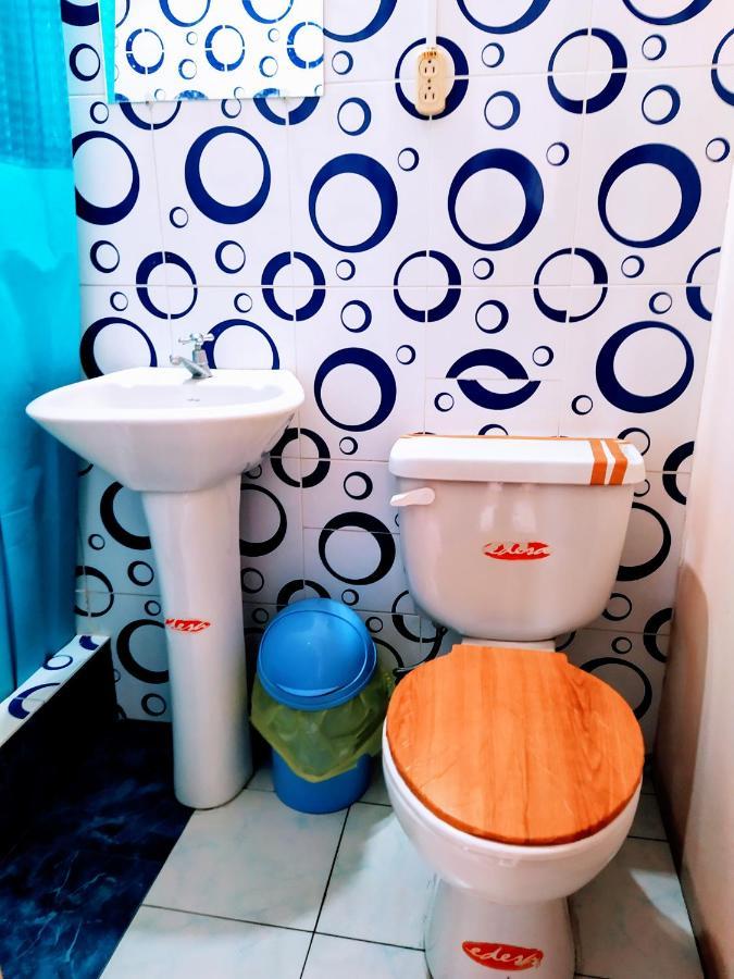 Hostal Latitud Ecuem Quito Eksteriør billede