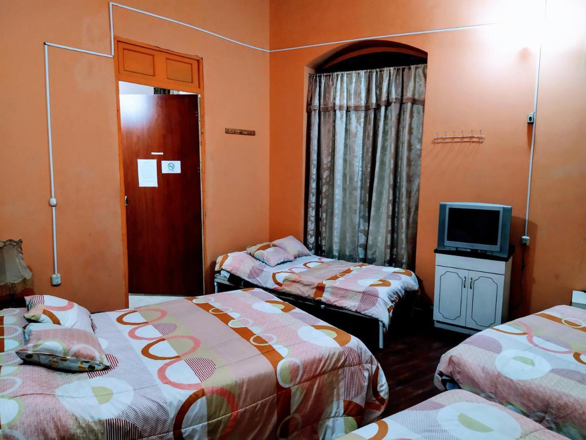 Hostal Latitud Ecuem Quito Eksteriør billede