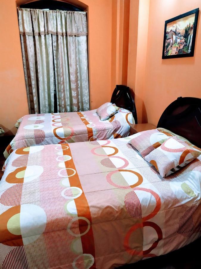Hostal Latitud Ecuem Quito Eksteriør billede